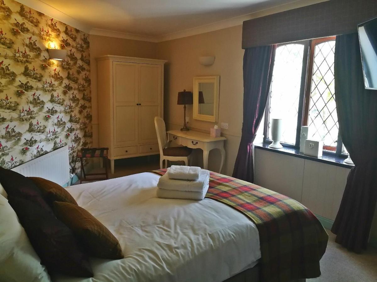 The Red Lion Hawkshaw Hotell Bury  Eksteriør bilde
